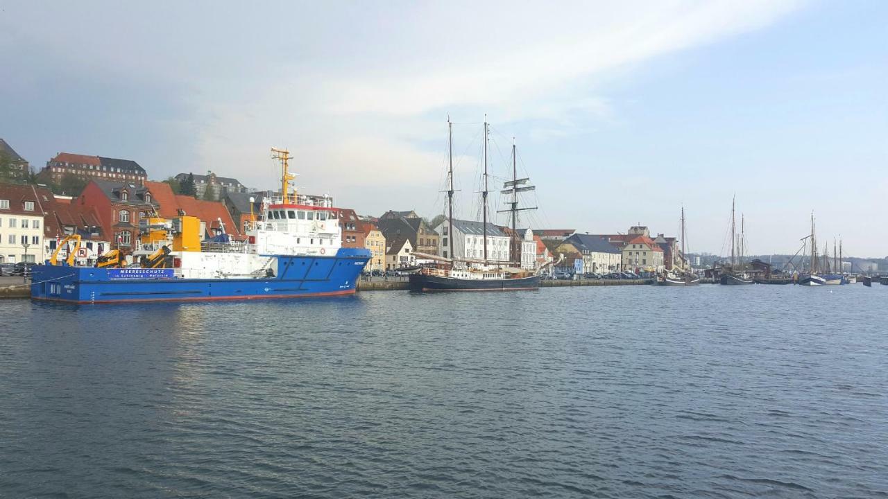 Rude 42 Flensburg Exterior foto